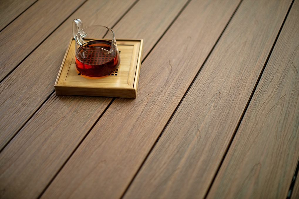 Co-Extruded DECKING